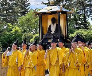 東漸寺御忌まつり